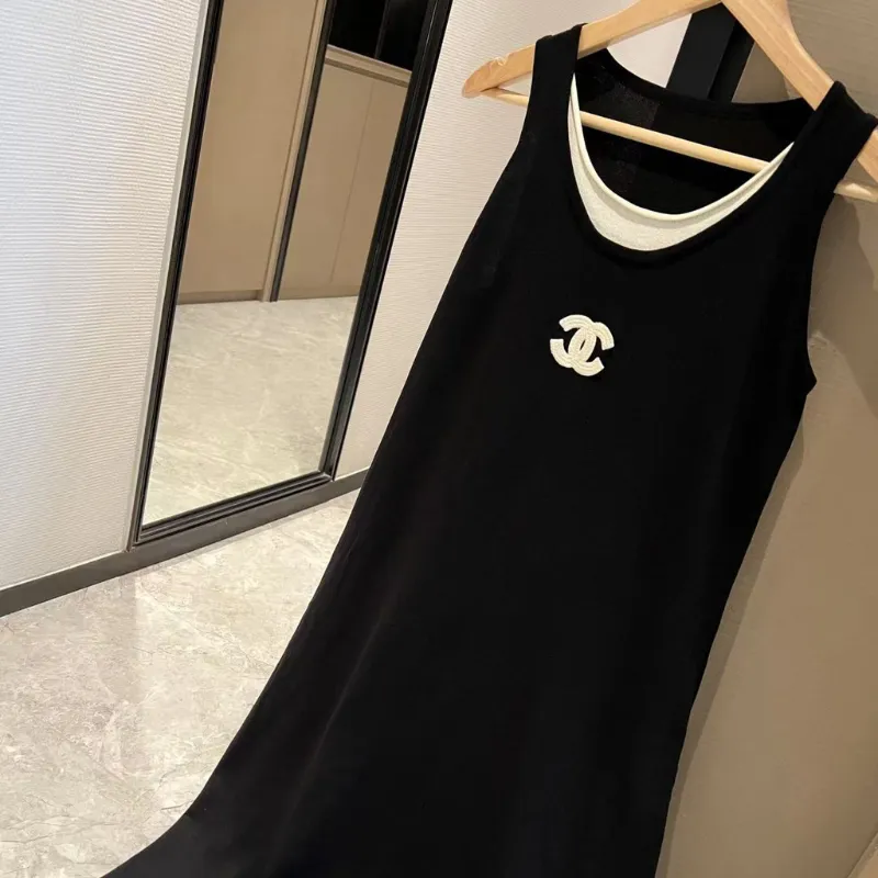 『 フリーサイズ』超人気商品 質感のいい シンプル ノースリーブ ニット ワンピース