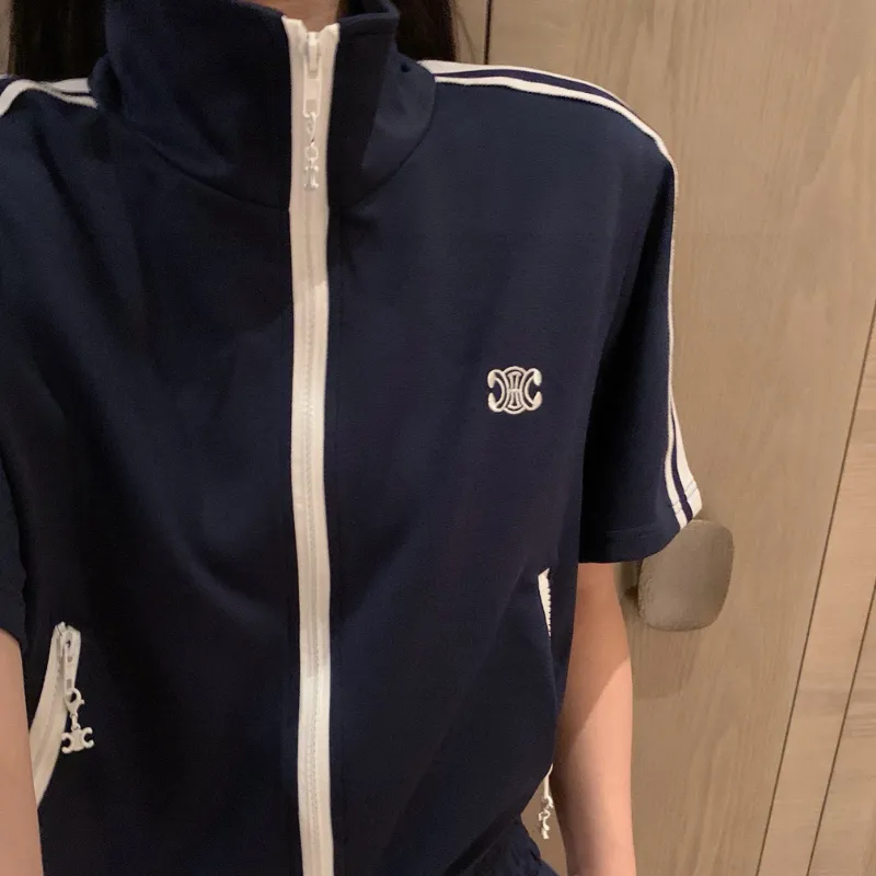 『S-M』おすすめ 目立つ 質感のいい スポーツ ジッパー 折り襟 セットアップ