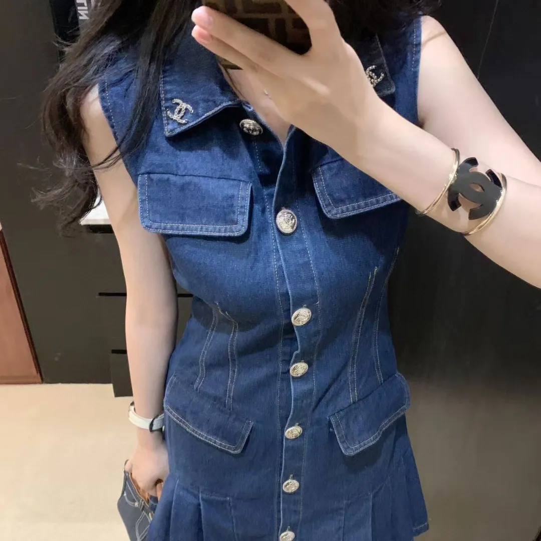 『 S-L』人気上昇中 魅力的 フェミニン プリーツ ノースリーブ 折り襟 ワンピース