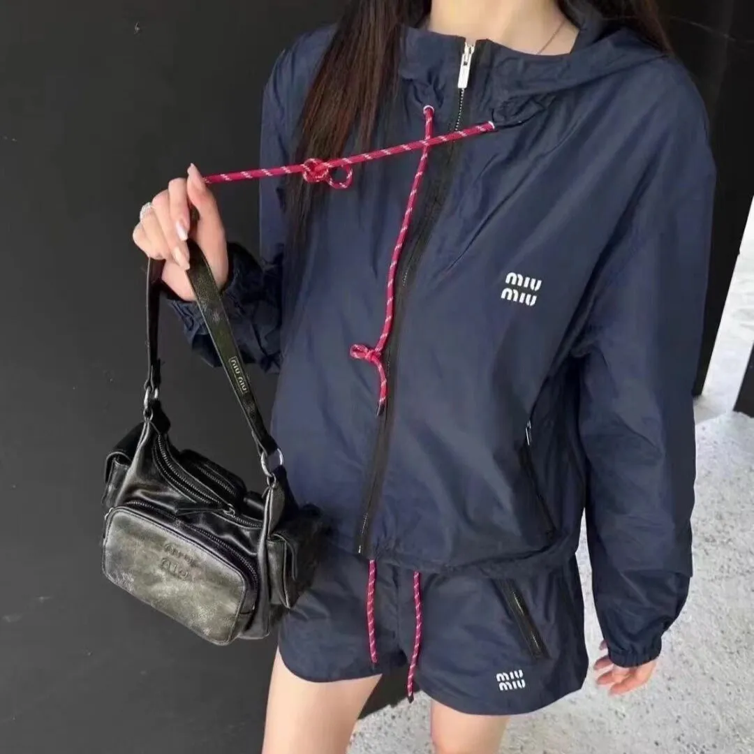 『M-L』大人気 着回し最強 ファッション ウエストゴム フード付き ポケット付き セットアップ
