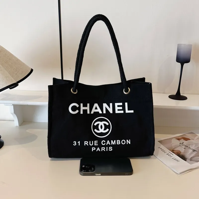 超人気商品 おしゃれ シンプル 高品質 大容量 軽やか ショルダーバッグ