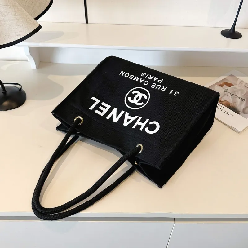 超人気商品 おしゃれ シンプル 高品質 大容量 軽やか ショルダーバッグ