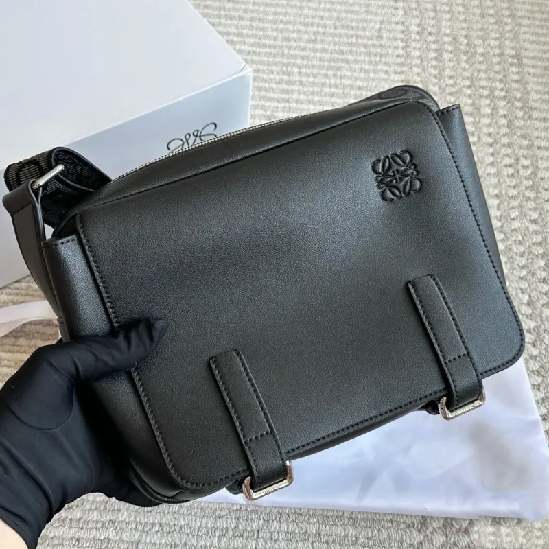 大活躍 超人気商品 高級感 ファッション 大容量 牛革 肩掛け メンズバッグ